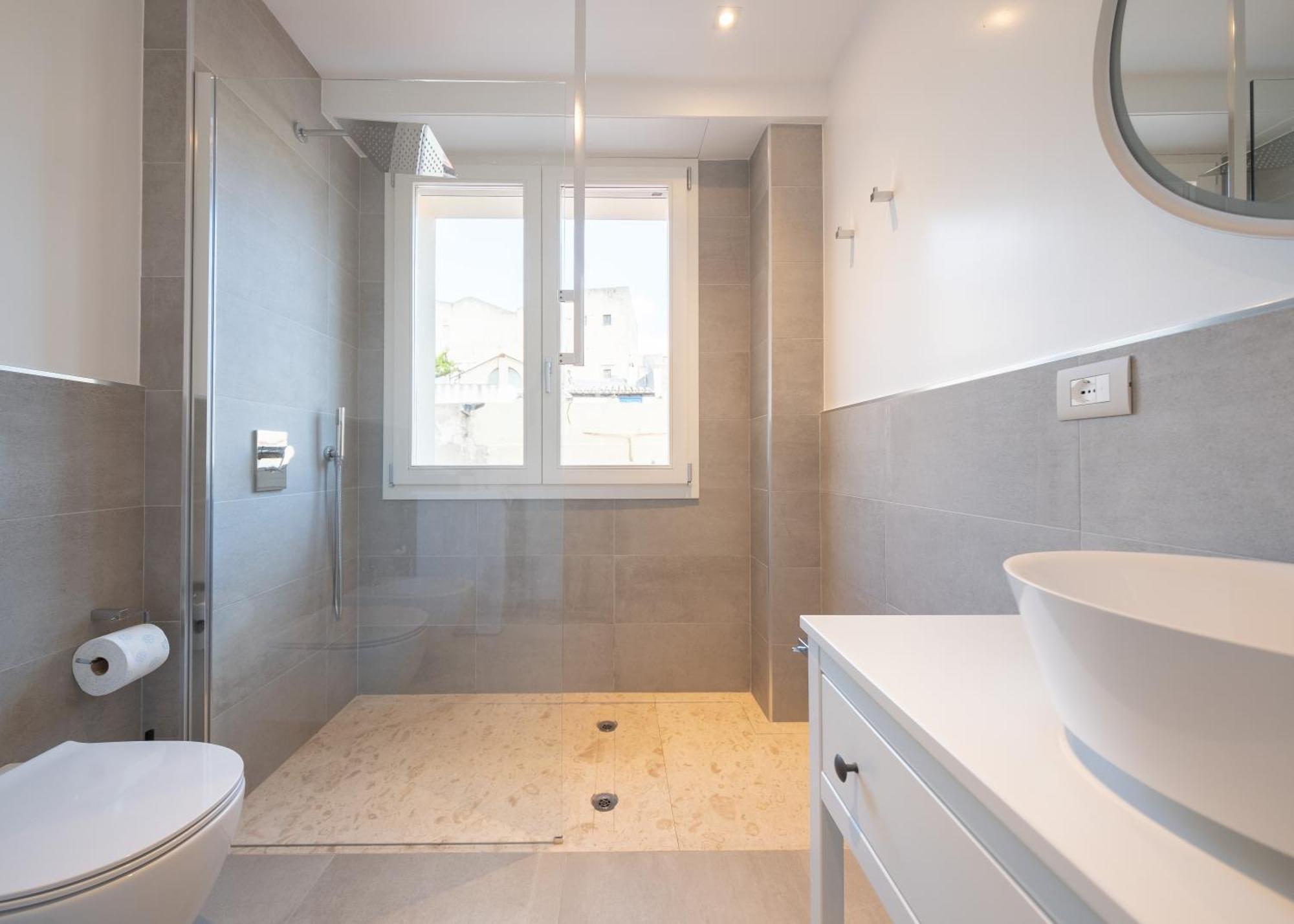 Luxury Suite La Terrazza In Pieno Centro In Cagliari Exterior foto